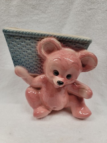 Teddy bear w basket - bear, on